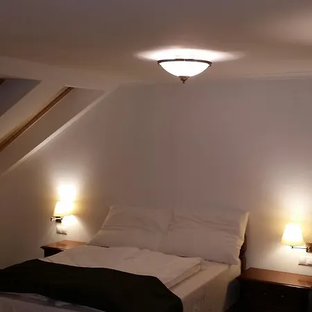 Aparthotel Opera Loft And 3*