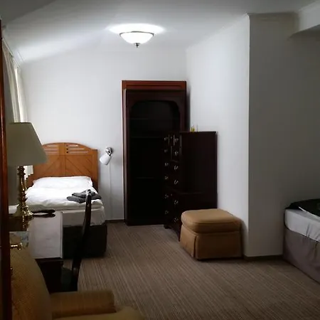 Aparthotel Opera Loft And 3*