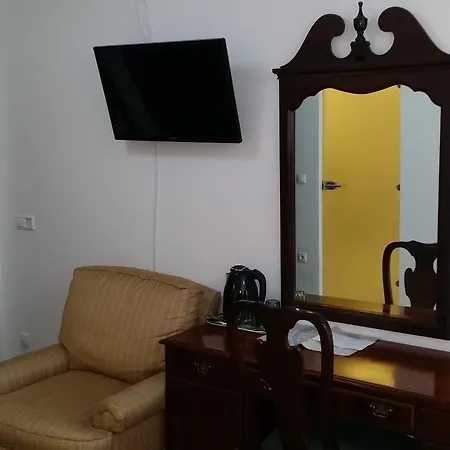 Aparthotel Opera Loft And 3*