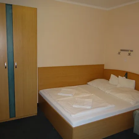 Alfréd Panzió 3* Budapest