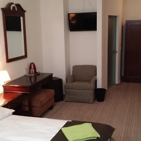 Aparthotel Opera Loft And 3*