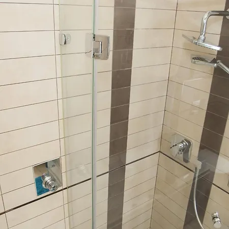 Viktoria * Budapest