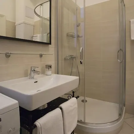Walton Prime Apartment
