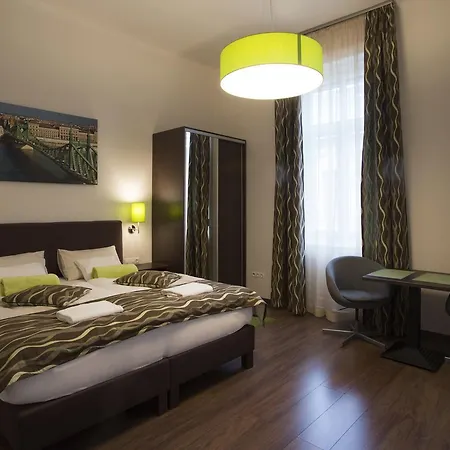Walton Prime Budapest