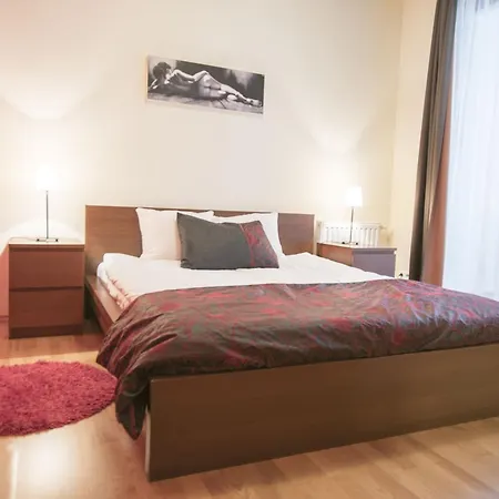 Aparthotel Senator