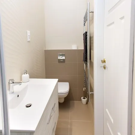 Jenny Luxury Two Bedrooms Apartment. * Budapest