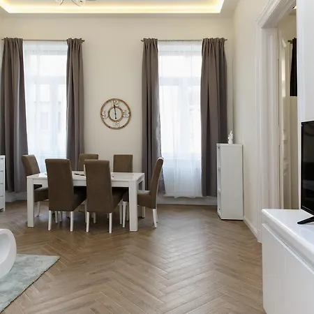 Apartment Jenny Luxury Two Bedrooms Apartment. *