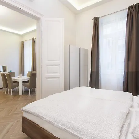 Apartment Jenny Luxury Two Bedrooms Apartment. Budapest