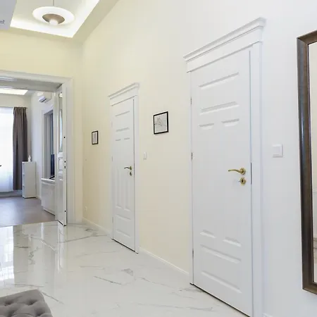 Jenny Luxury Two Bedrooms Apartment. Apartment Budapest