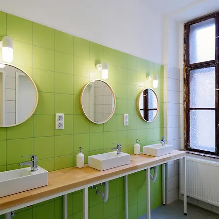 Auberge de jeunesse Flow Spaces *