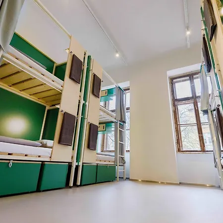 Albergue Flow Spaces *
