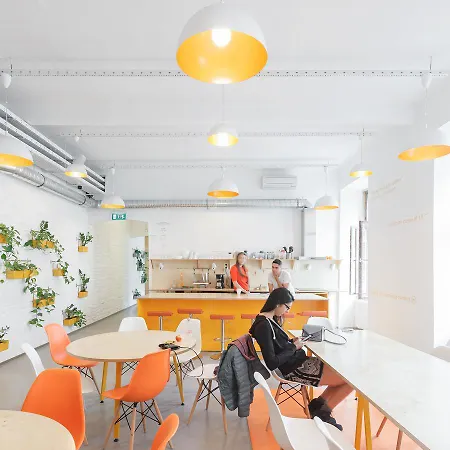 Auberge de jeunesse Flow Spaces