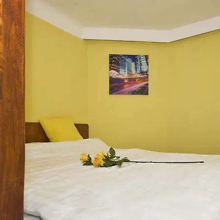 Frühstückspension Metropolis Boutique 4*