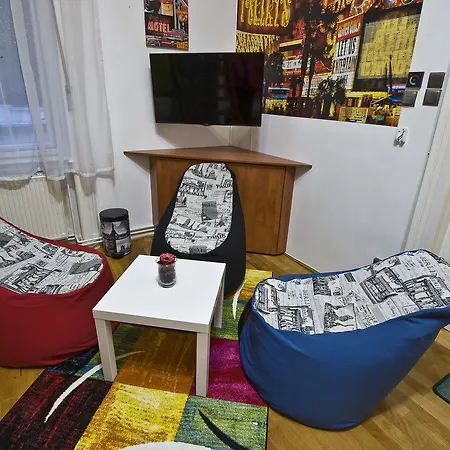 Frühstückspension Metropolis Boutique 4*