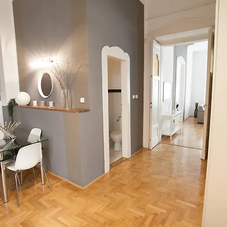 Apartment Royal Center *