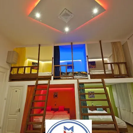 Metropolis Boutique