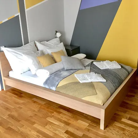 Cozy Loft At Opera