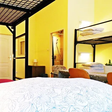 Bebudgetrooms Hostel