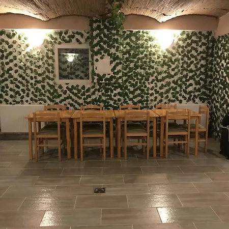 Opera Hostal