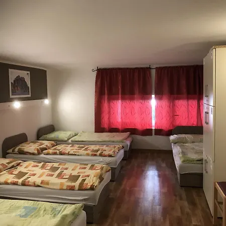 Hostal Opera Budapest