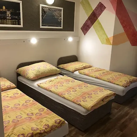 Hostal Opera Budapest
