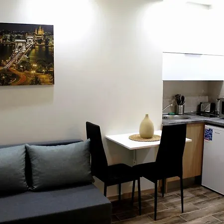 Westend Apartman *