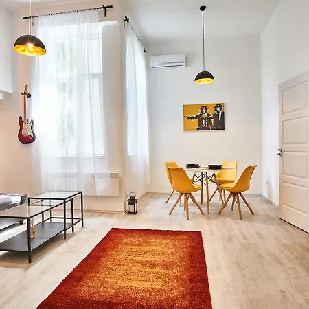 Design In The Center With Ac Budapest