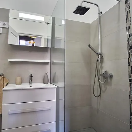 Apartment Design In The Center With Ac *