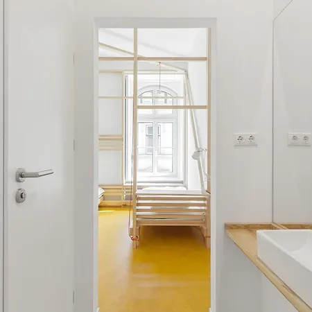Flow Spaces Albergue Budapeste