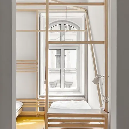 Auberge de jeunesse Flow Spaces *