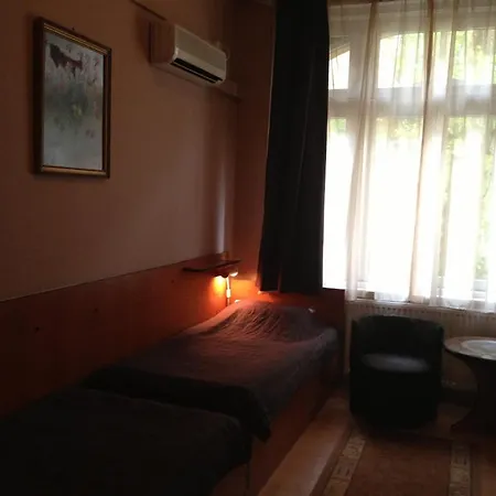 Otel Kristal 3*
