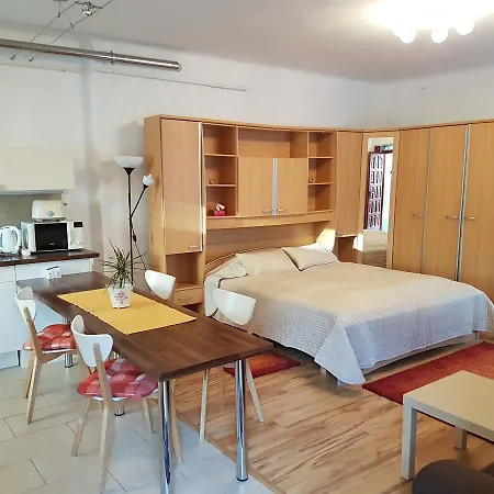Apartman Délibáb