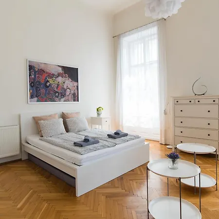 Broadway Budapest