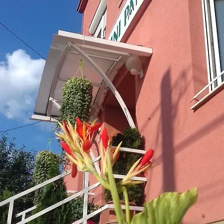 Irini Panzio Affittacamere 2*