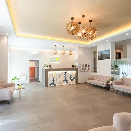 Corvin Plaza & Ξενοδοχείο με διαμερίσματα