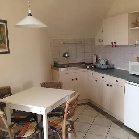 Belle Fleur Panzio Bed & Breakfast 2*
