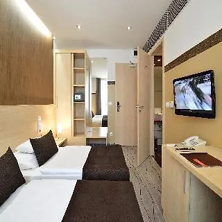 Promenade 3*