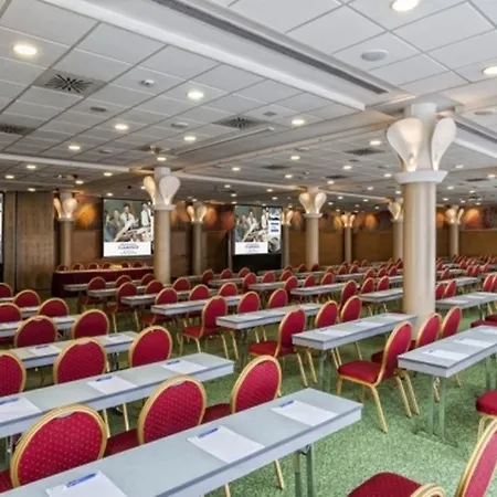 Danubius Flamenco Hotel 4*