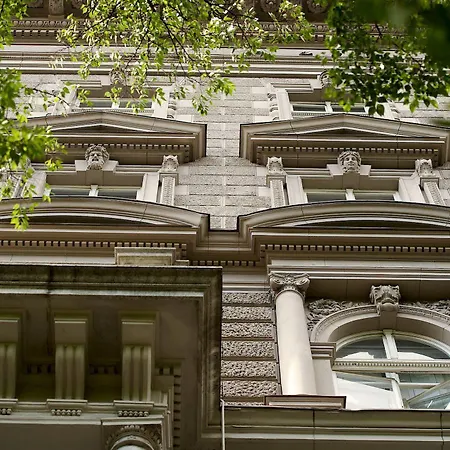 Andrassy Thai Budapest