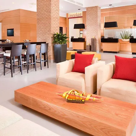 Courtyard By Marriott Center Budapest
