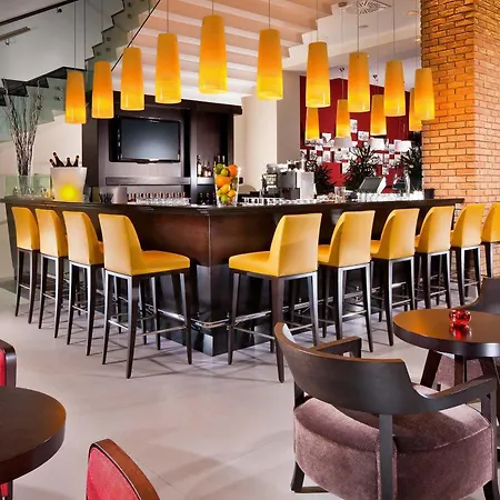 Hotell Courtyard By Marriott Center 4*