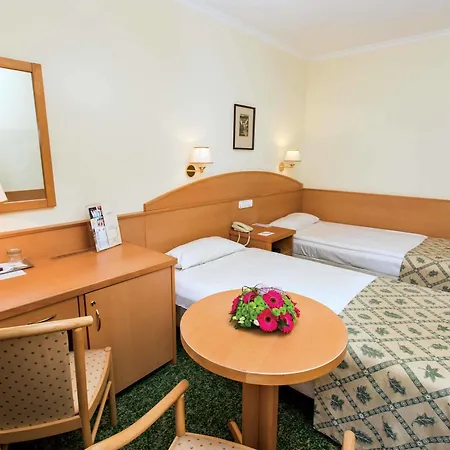 Danubius Erzsébet Center 3* Boedapest