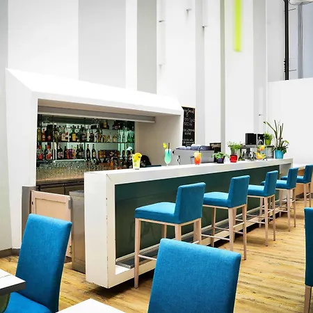 Atrium Fashion Отель 4*