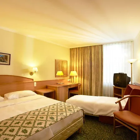 Danubius Erzsébet Center 3* Boedapest