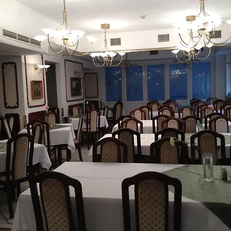 Hotel Polus 3*