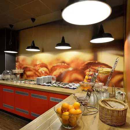 Ibis City Hotel 3*