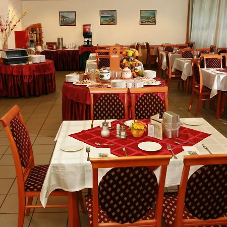 Eben Hotell 3*