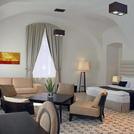 Buda Castle 4*