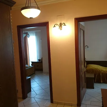 Apartmanhotel Happy