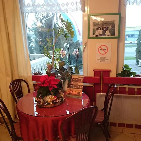 Happy Apartmanhotel